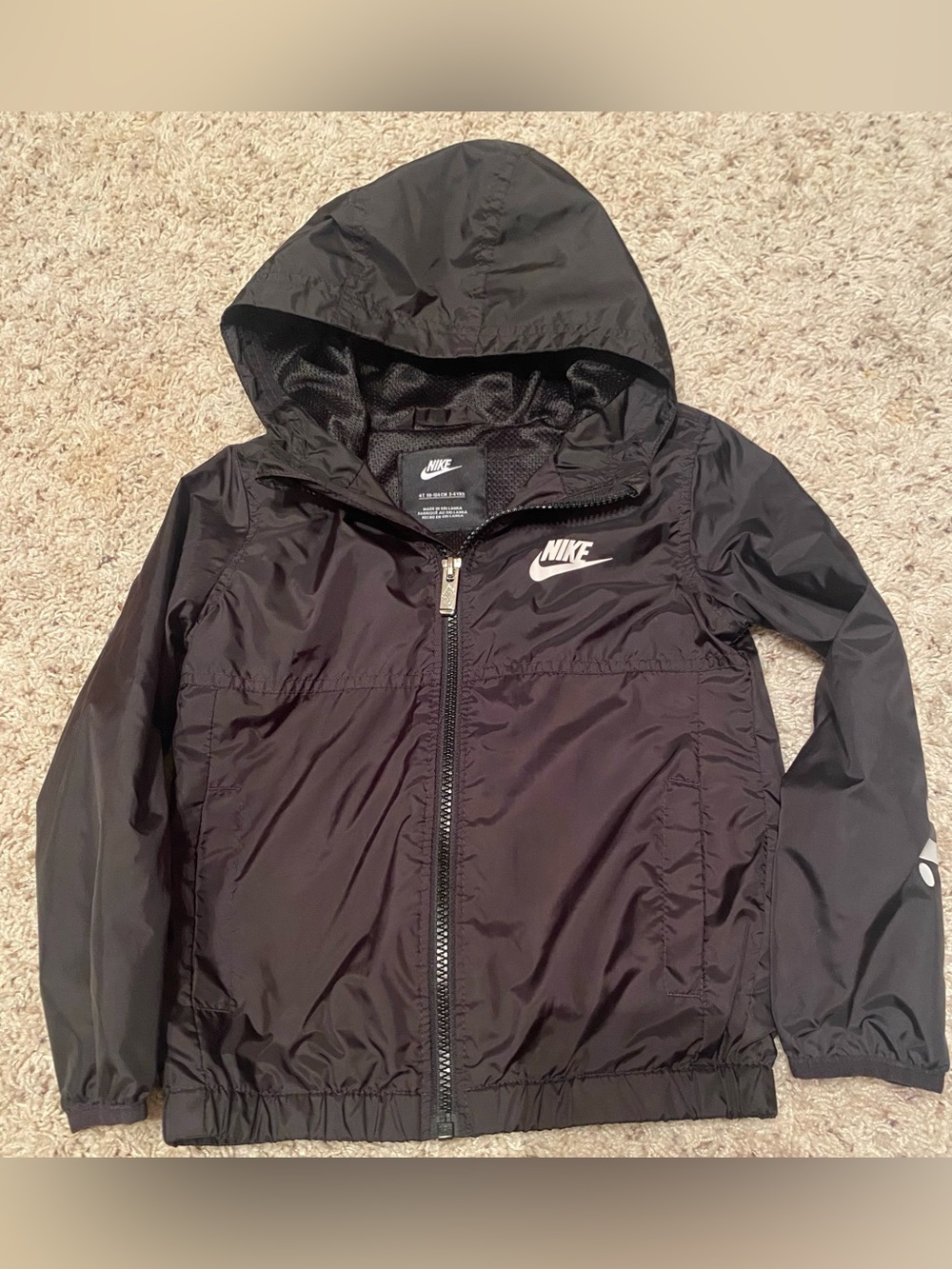 Nike NWOT Black Kids Windbreaker Rain Jacket with White Logo 4T